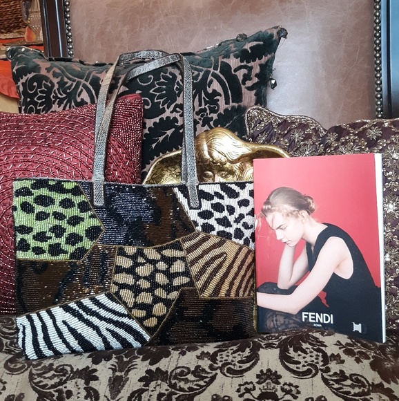 Fendi Handbags - SALE!❤FENDI VINTAGE GLASS BEAD TOTE